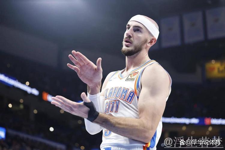 卡鲁索果断出手 底角三分缩小分差 卡鲁索果断出手 底角三分缩小分差